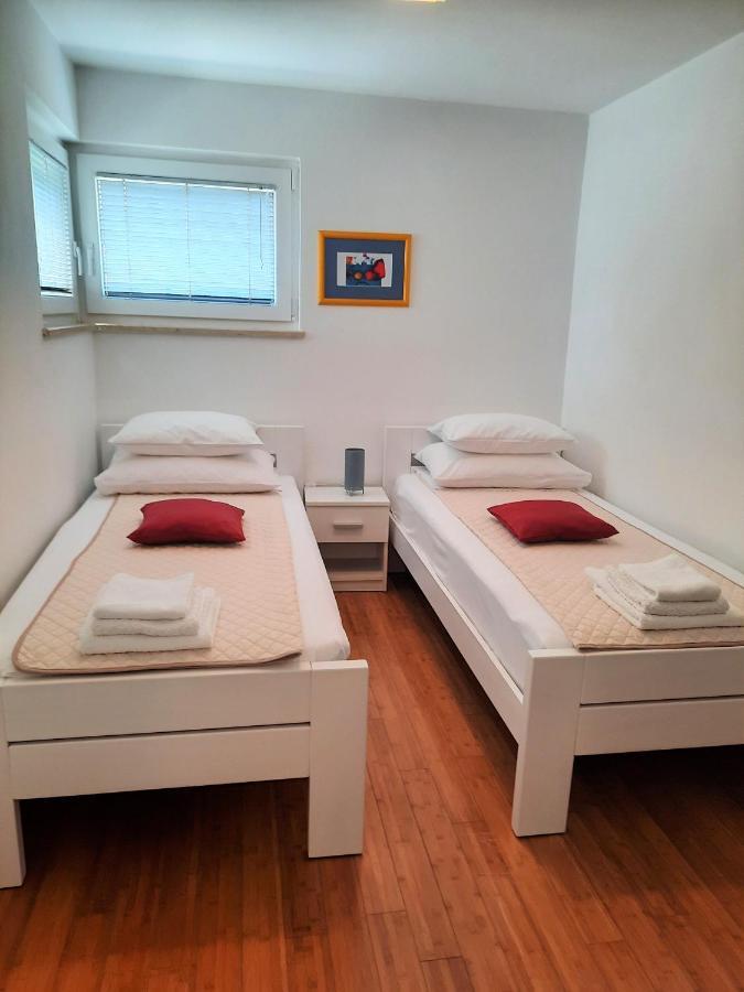 Apartment Mato Barbariga Bagian luar foto