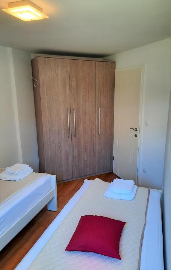Apartment Mato Barbariga Bagian luar foto